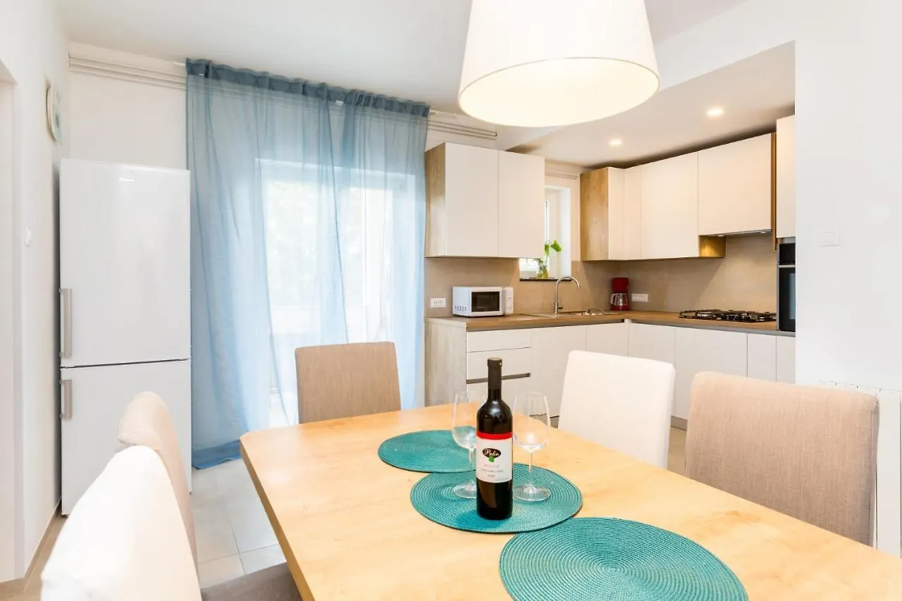 Tia Apartman Medulin 0*,  Horvátország